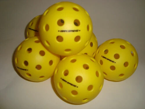 12 Onix Fuse Outdoor Pickleball Balls Tournament Meet USAPA Pack Of 12 Yellow 6 12 Onix Fuse Outdoor Pickleball Balls Tournament Meet USAPA Pack Of 12 Yellow – Bild 6
