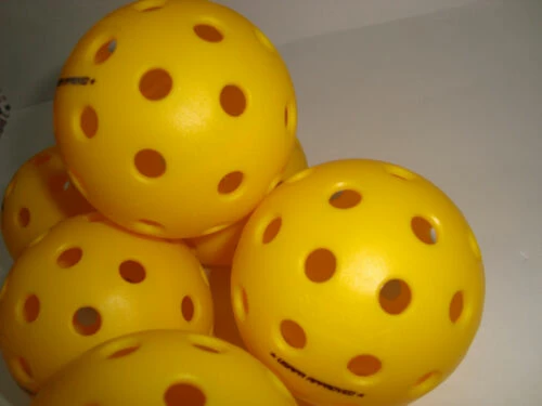 12 Onix Fuse G2 Outdoor Pickleball Balls Tournament USAPA Pack Of 12 Yellow 8 12 Onix Fuse G2 Outdoor Pickleball Balls Tournament USAPA Pack Of 12 Yellow – Bild 8