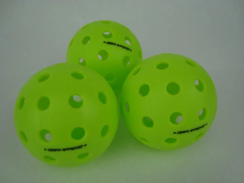 3 Onix Fuse G2 Outdoor Pickleball Balls Meets USAPA Pack Of 3 Neon Green 4 3 Onix Fuse G2 Outdoor Pickleball Balls Meets USAPA Pack Of 3 Neon Green – Bild 4