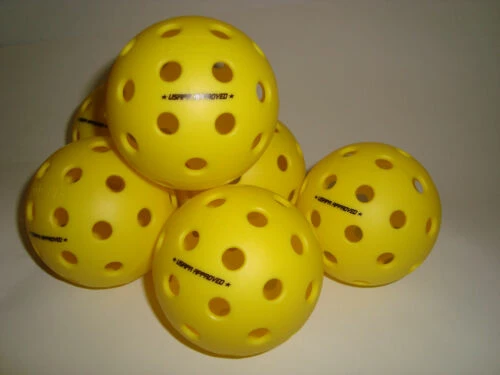 12 Onix Fuse Outdoor Pickleball Balls Tournament Meet USAPA Pack Of 12 Yellow 7 12 Onix Fuse Outdoor Pickleball Balls Tournament Meet USAPA Pack Of 12 Yellow – Bild 7