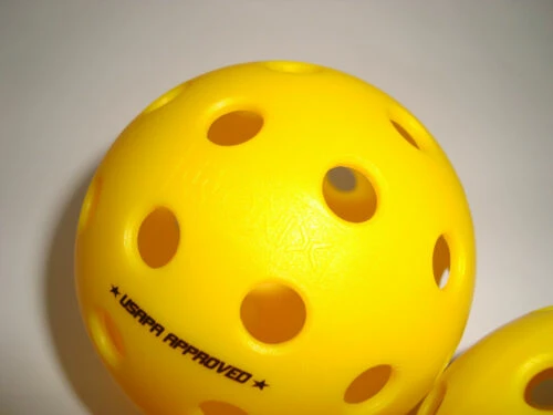 3 Onix Fuse G2 Outdoor Pickleball Balls Tournament Meet USAPA Pack Of 3 Yellow 4 3 Onix Fuse G2 Outdoor Pickleball Balls Tournament Meet USAPA Pack Of 3 Yellow – Bild 4