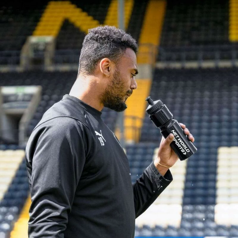 10 Water Bottles (750ml) & Foldable Bottle Carrier 3 10 Water Bottles (750ml) & Foldable Bottle Carrier – Bild 3